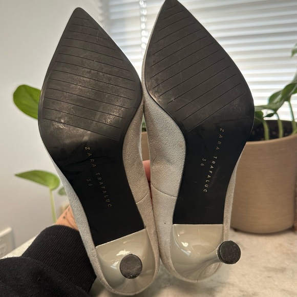 Are - Grey Heels - Picture 5 of 6